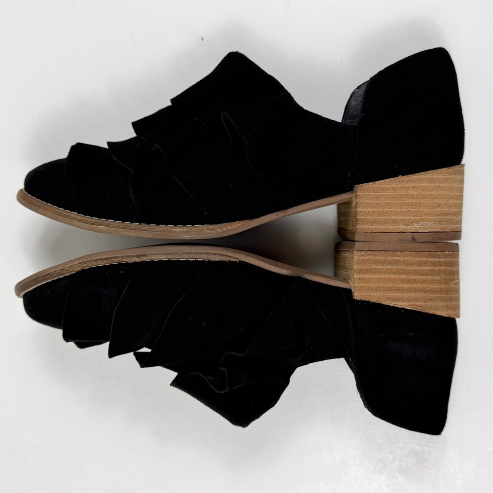 Seychelles Ruffle Booties Women 7 Black Suede Leather D'Orsay Tiered Pointed Toe - Picture 6 of 9